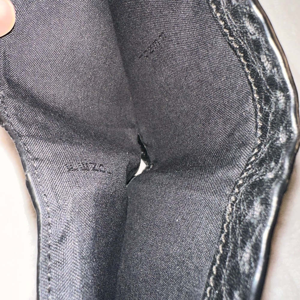 Fendi Black Leather Wallet - Picture 6 of 11